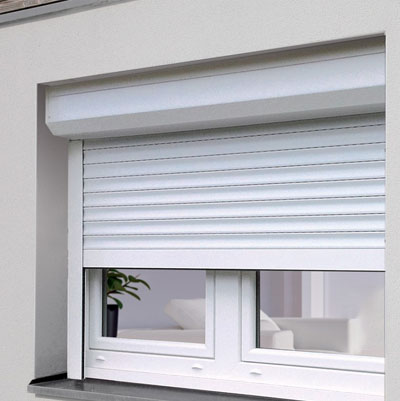 Roller shutter with motor