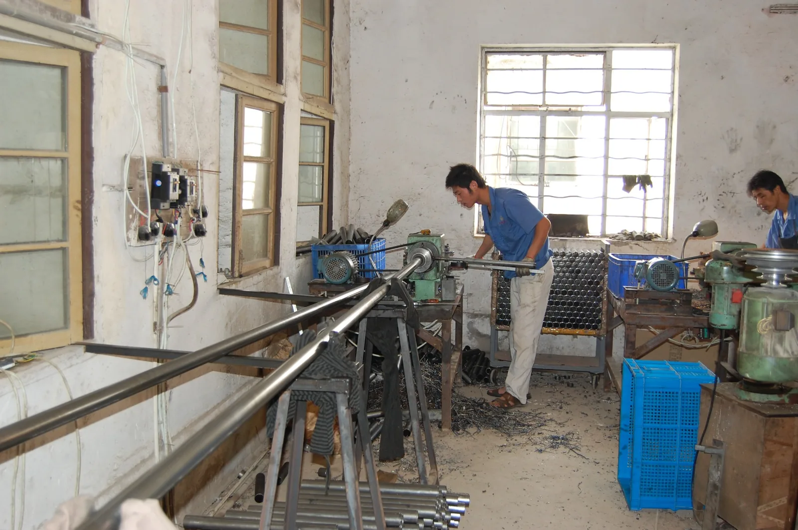 Walter Motor tube production workshop in 2005