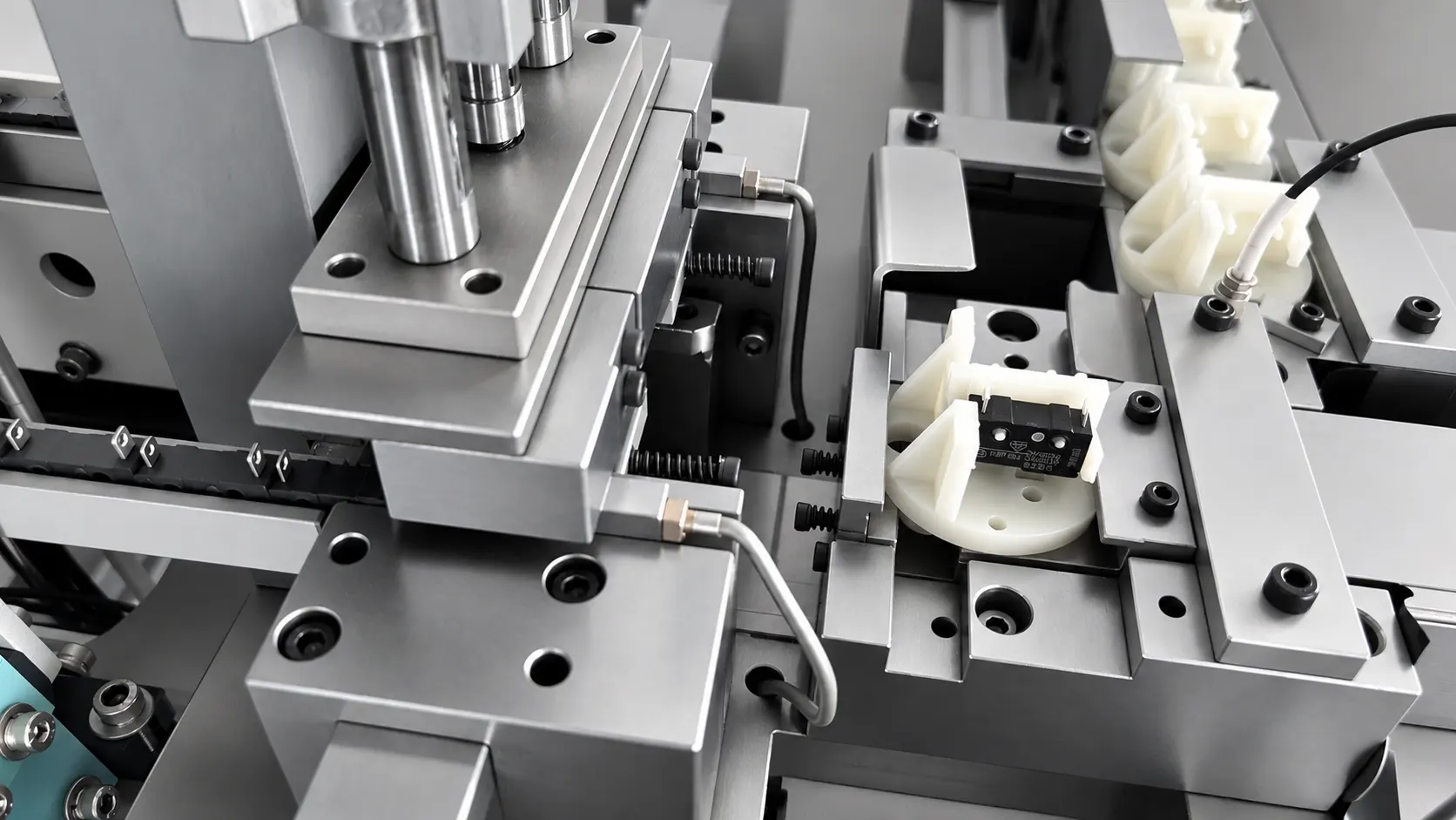 Limit switch micro switch assembly at Walter Motor