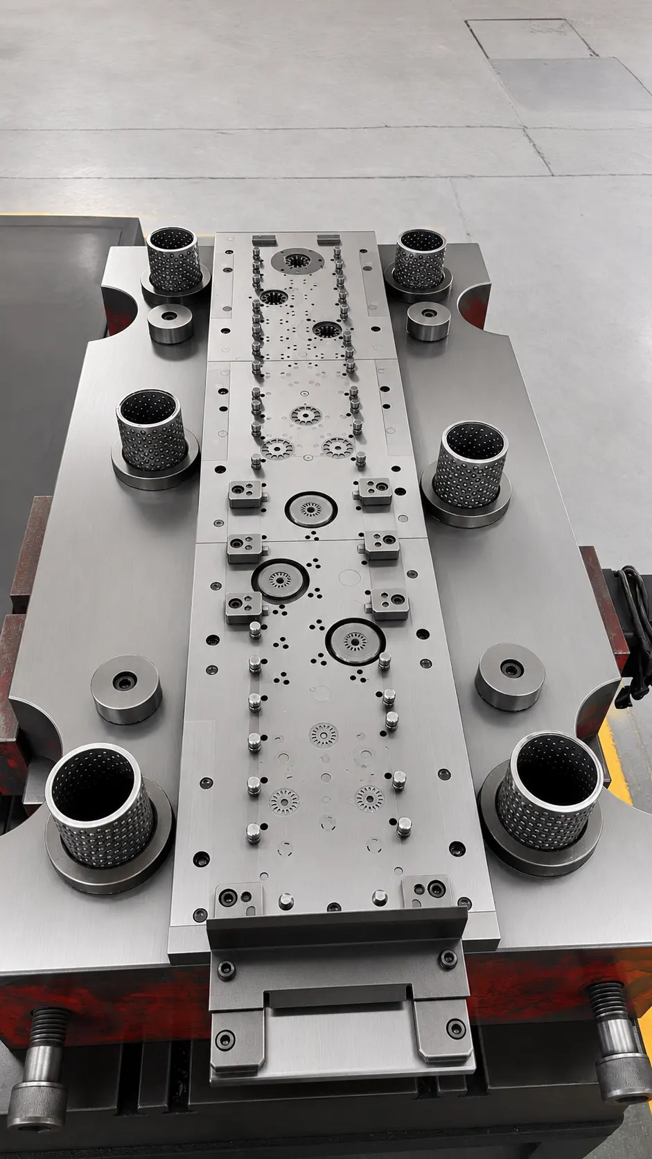 Stamping die for tubular motor stator and rotor laminations